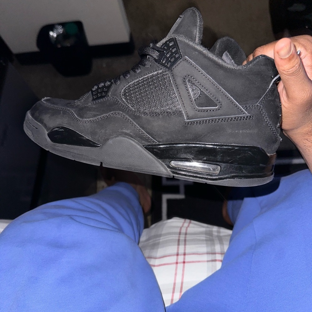 Black Cat jordan 4s